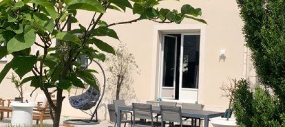 4 bedrooms House in Chatou, France No. 356775 3