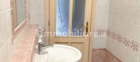 5 bedrooms House in Valdilana, Italy No. 105825 10