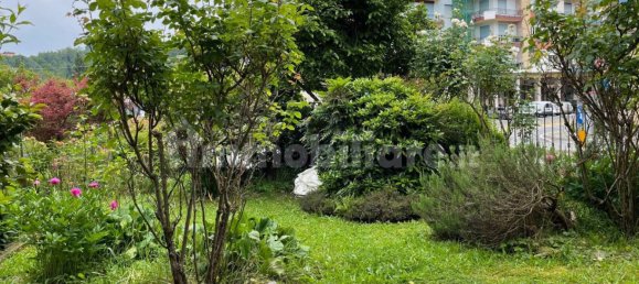 5 bedrooms House in Valdilana, Italy No. 105825 57