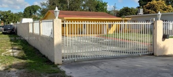 4 bedrooms Villa for sale in Miami, Miami-Dade, Florida, USA № 614648 4