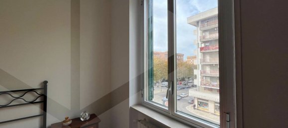 Квартира с 4 комнатами в Бари, Италия № 20013 24