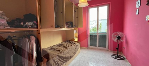 Квартира с 4 комнатами в Бари, Италия № 20013 26