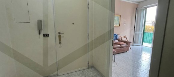 Квартира с 4 комнатами в Бари, Италия № 20013 15