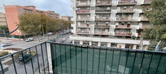 Квартира с 4 комнатами в Бари, Италия № 20013 11