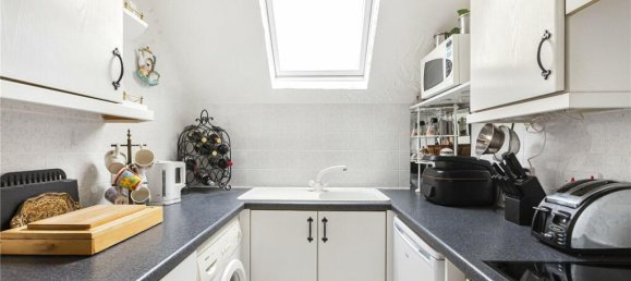 1 bedroom Apartment in Hadley Wood, United Kingdom No. 6653 8