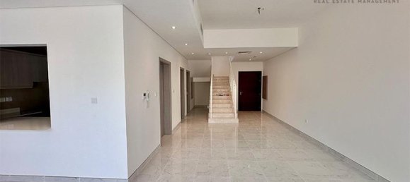 Adosado de 3 dormitorios en Mina Al Arab, UAE No. 95003 4