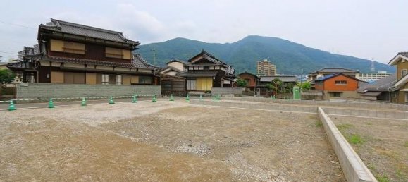 Дом с 4 спальнями в Фукуока, Япония № 8459 2