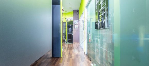 65m² Commercial property in Lisbon, Portugal No. 229822 4