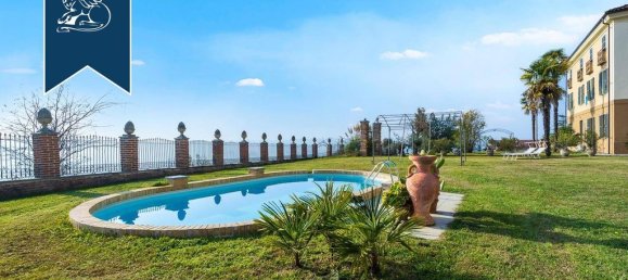 Castelos T10 em Cinaglio, Italy N.º 138694 6