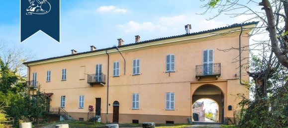 Castelos T10 em Cinaglio, Italy N.º 138694 16