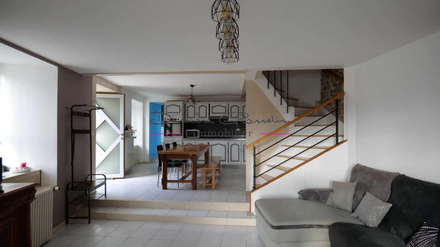 4 Schlafzimmer Villa in Cublize, France, Nr. 137197