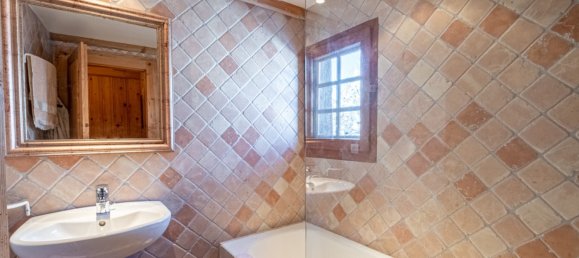 6 bedrooms Commercial property in Chamonix-Mont-Blanc, France No. 470 10