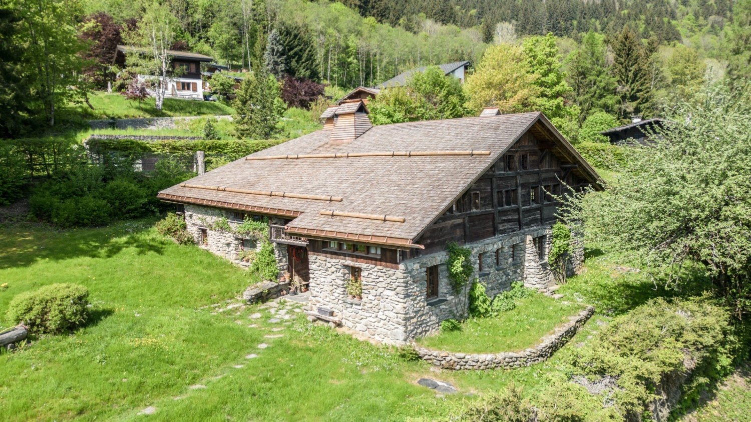6 bedrooms Commercial property in Chamonix-Mont-Blanc, France No. 470