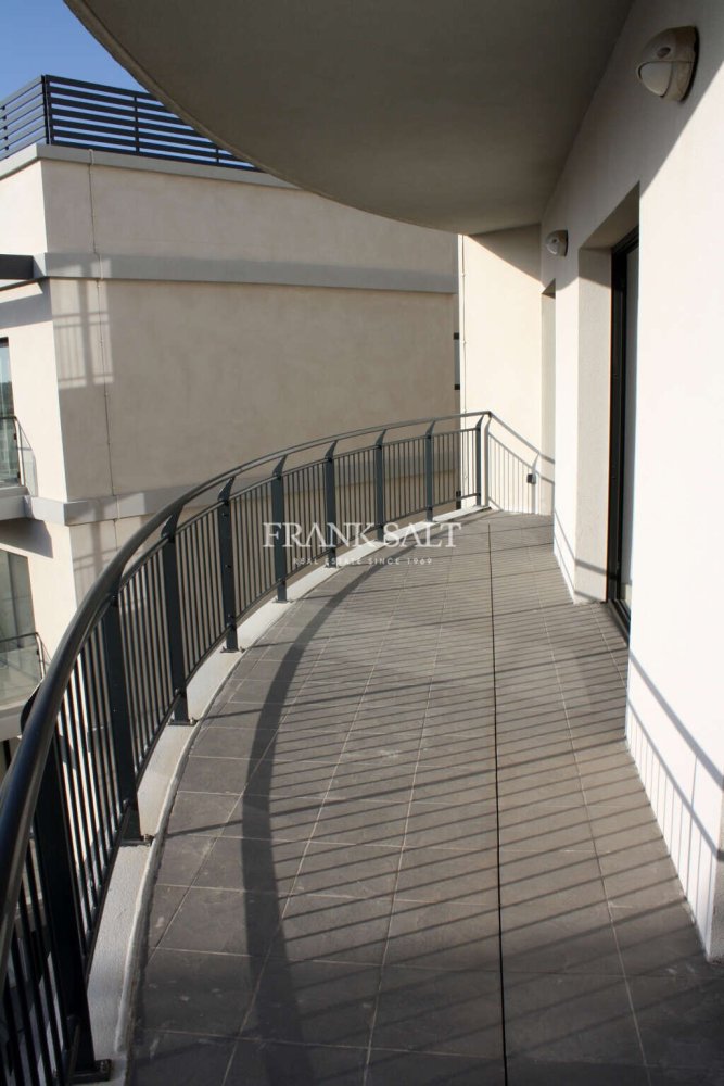 2 bedrooms Apartment in Saint Julian's, Malta No. 8560