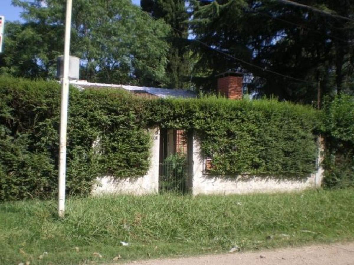 2 bedrooms House in Jose C. Paz, Argentina No. 64773