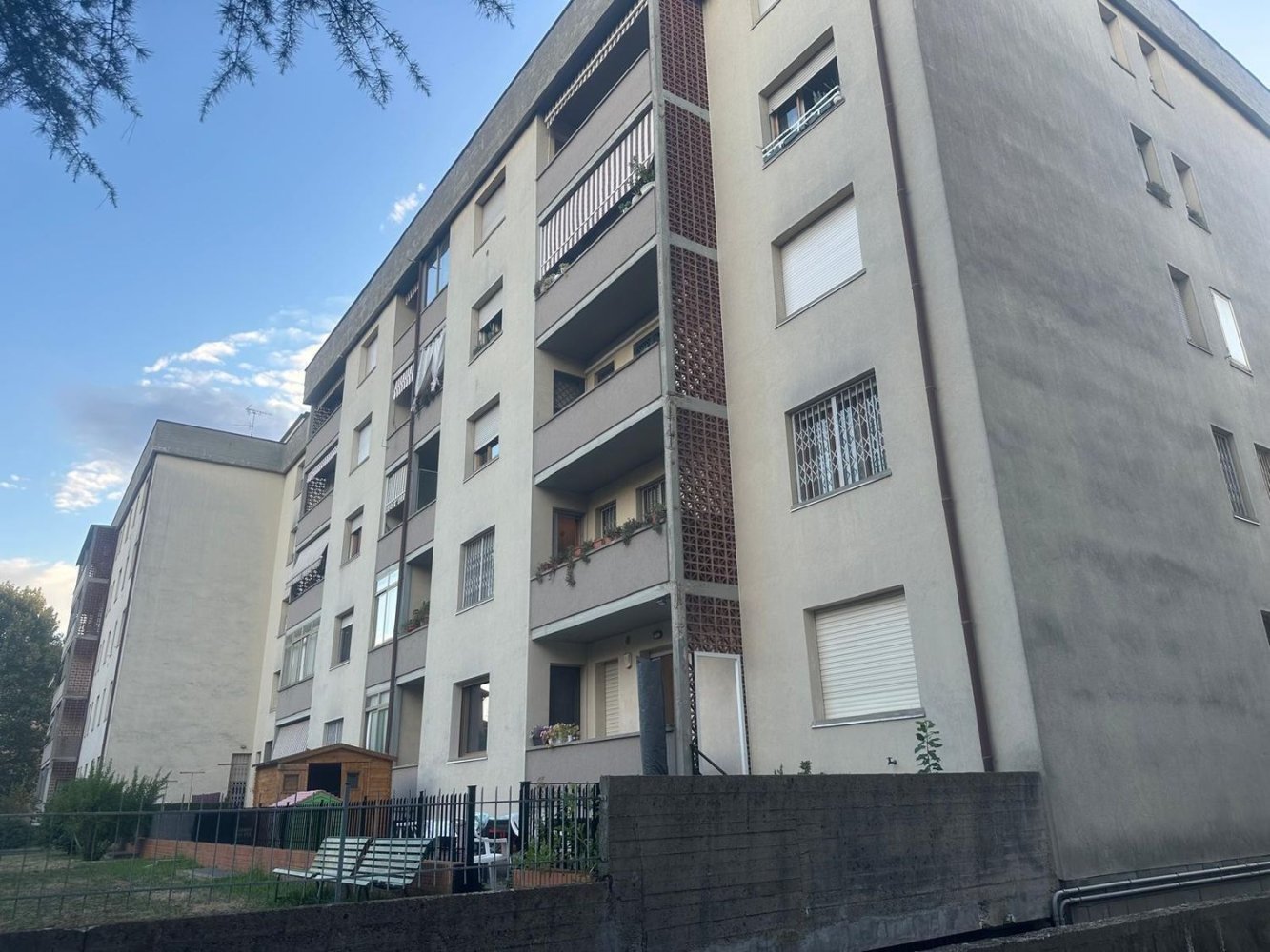 4 bedrooms Apartment in Imola, Italy No. 363317