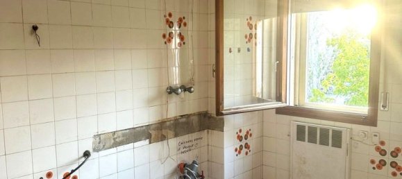 4 bedrooms Apartment in Imola, Italy No. 363317 13