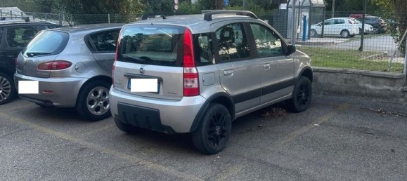 4 bedrooms Apartment in Imola, Italy No. 363317 3