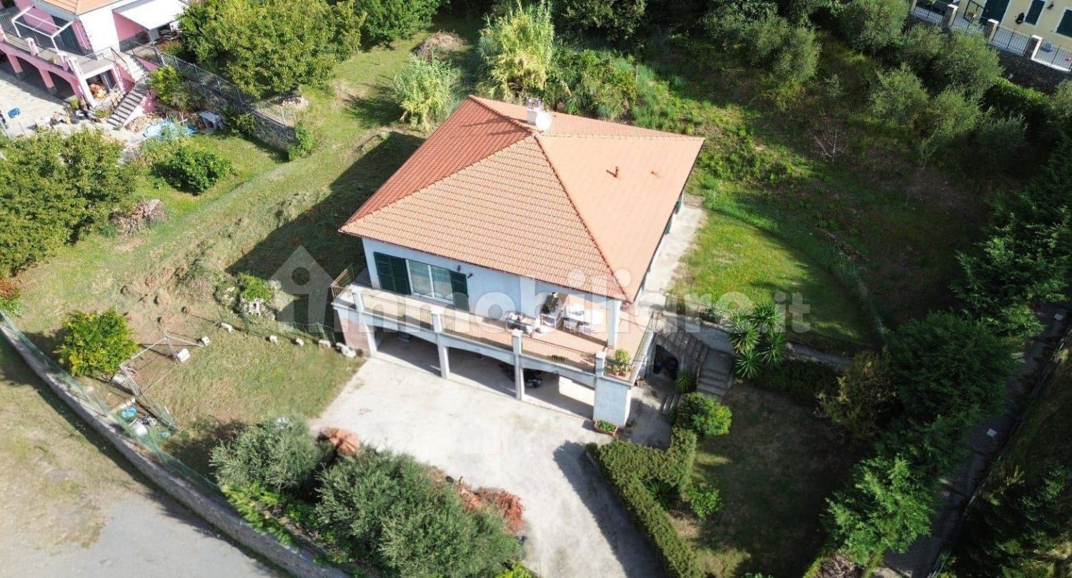 3 bedrooms Villa in Cogoleto, Italy No. 354700
