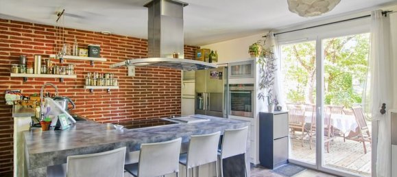 3 bedrooms House in Montauban, France No. 321368 2