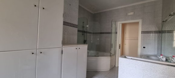 3-Zimmer Wohnung in Naples, Italy, Nr. 9668 18