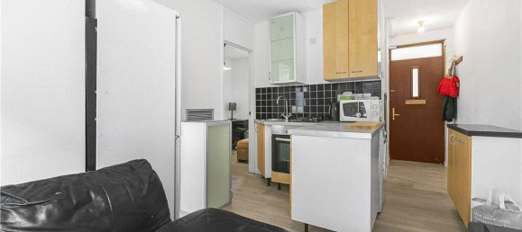 1 bedroom Apartment in London, United Kingdom No. 8745 17