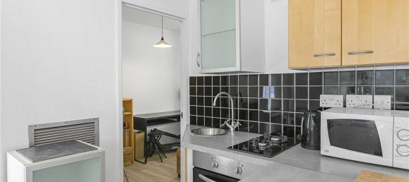 1 bedroom Apartment in London, United Kingdom No. 8745 11