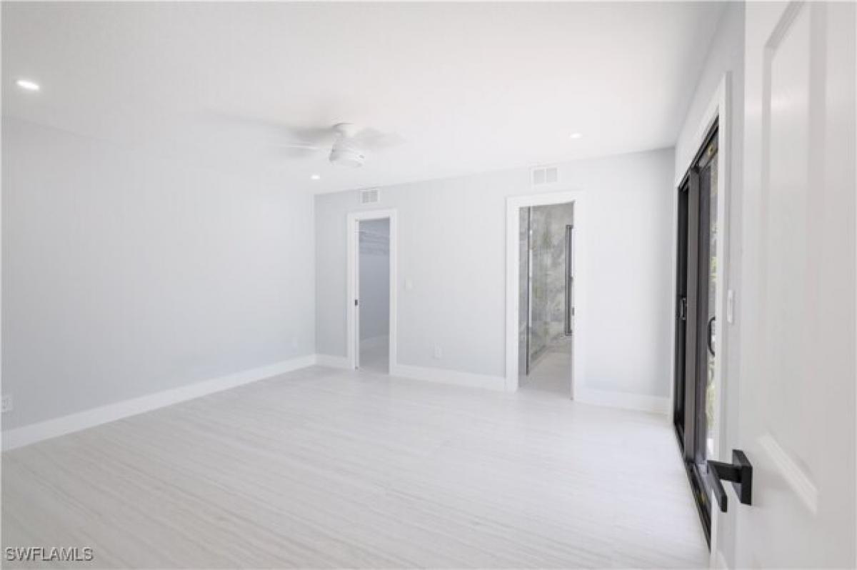 3 bedrooms House in Marco Island, USA No. 392384