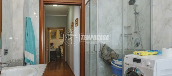 3-salle Appartement à Bergamo, Italy No. 258112 16