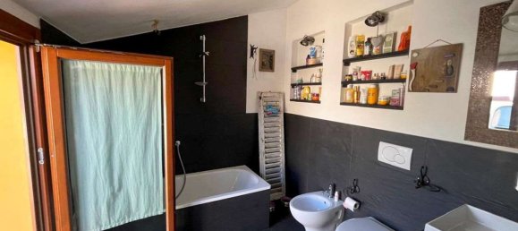 5 bedrooms Apartment in Florence, Italy No. 337006 11