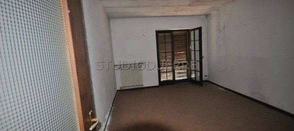 8 chambres Villa à Angera, Italy No. 331281 9