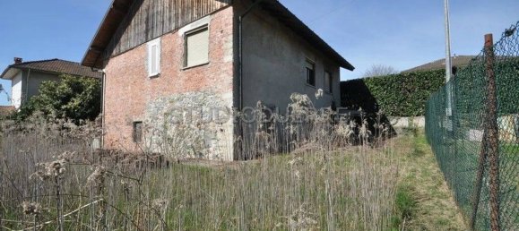 8 chambres Villa à Angera, Italy No. 331281 3