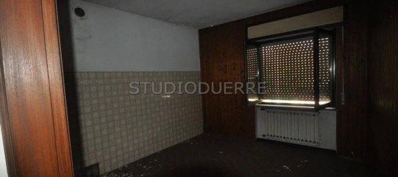 8 chambres Villa à Angera, Italy No. 331281 10