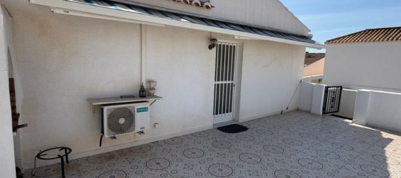 3 غرف نوم فيلا في Torrevieja, Spain رقم 176052 30