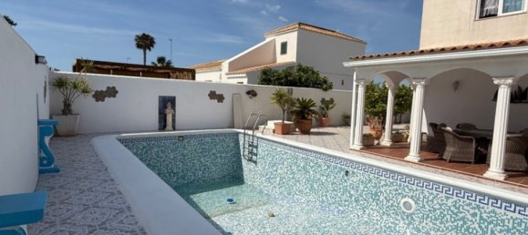 3 غرف نوم فيلا في Torrevieja, Spain رقم 176052 12