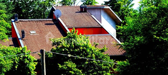 Квартира с 1 спальней в Дзокка, Италия № 170743 4