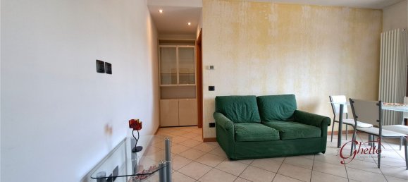 2 bedrooms Apartment in Cento, Italy No. 330147 12