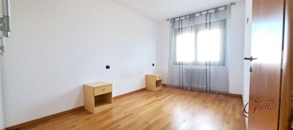 2 bedrooms Apartment in Cento, Italy No. 330147 18