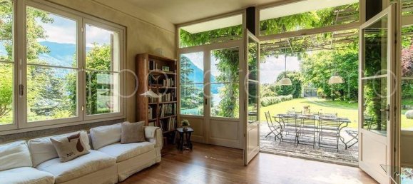 5 bedrooms Villa in Laglio, Italy No. 333052 16