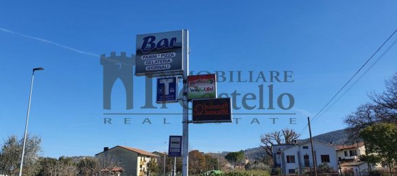 100m² Commercial property in Magione, Italy No. 376872 10
