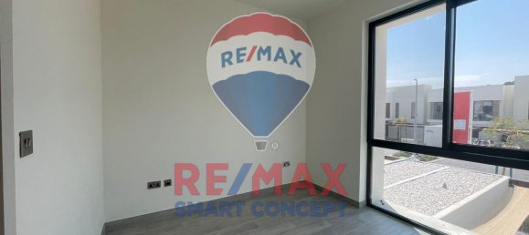 4 bedrooms Villa in Yas Island, UAE No. 23625 5