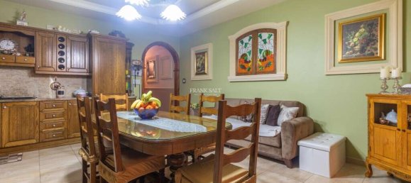 Квартира с 3 спальнями в Мсида, Мальта № 1242 4