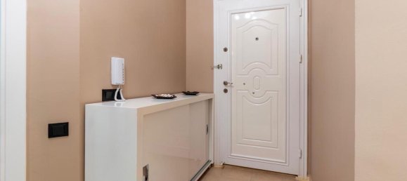 Квартира 1+1 в Gundogan Sitesi, Тосмур, Турция № 38550 4