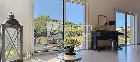 3 Schlafzimmer Villa in Chateauneuf-Grasse, France, Nr. 299837 5