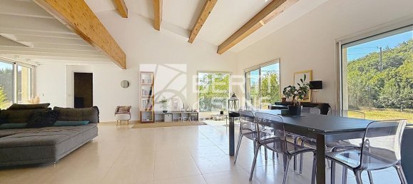 3 Schlafzimmer Villa in Chateauneuf-Grasse, France, Nr. 299837 4