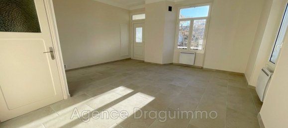 4 bedrooms House in Draguignan, France No. 195176 3