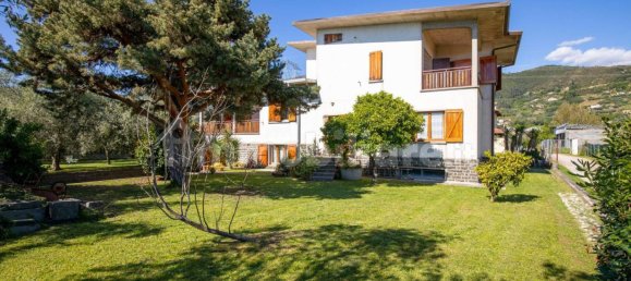 3 غرف نوم فيلا في Seravezza, Italy رقم 195618 38