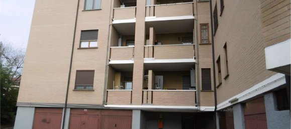 Apartamento de 4 habitaciónes en Varedo, Italy No. 210003 24