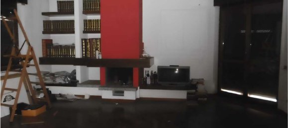 Apartamento de 4 habitaciónes en Varedo, Italy No. 210003 4