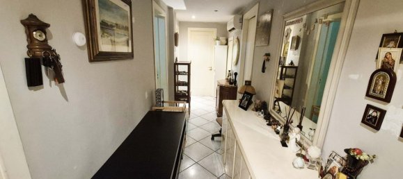 3-Zimmer Wohnung in Bari, Italy, Nr. 90188 2